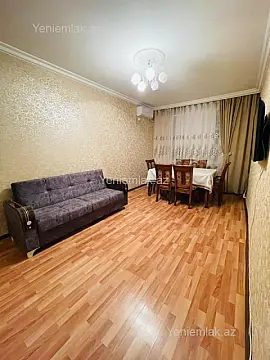 Satılır 2 otaqlı köhnə tikili 60 m²