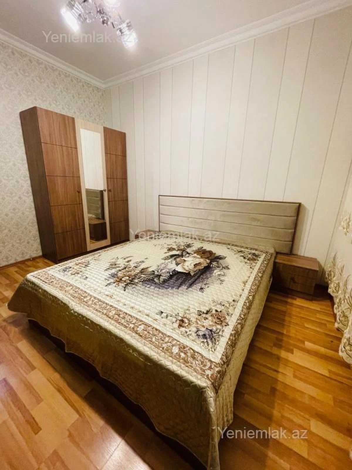 Satılır 2 otaqlı köhnə tikili 60 m²