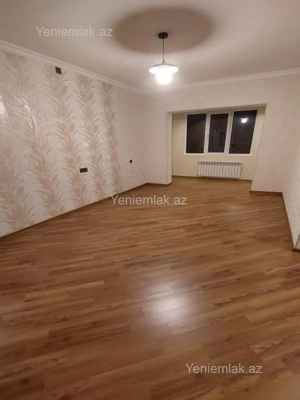 Satılır 2 otaqlı köhnə tikili 65 m²