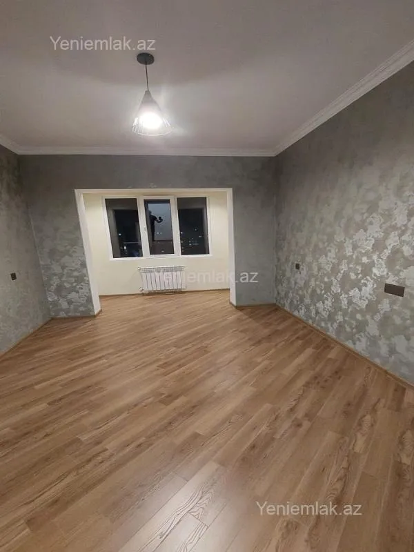 Satılır 2 otaqlı köhnə tikili 65 m²