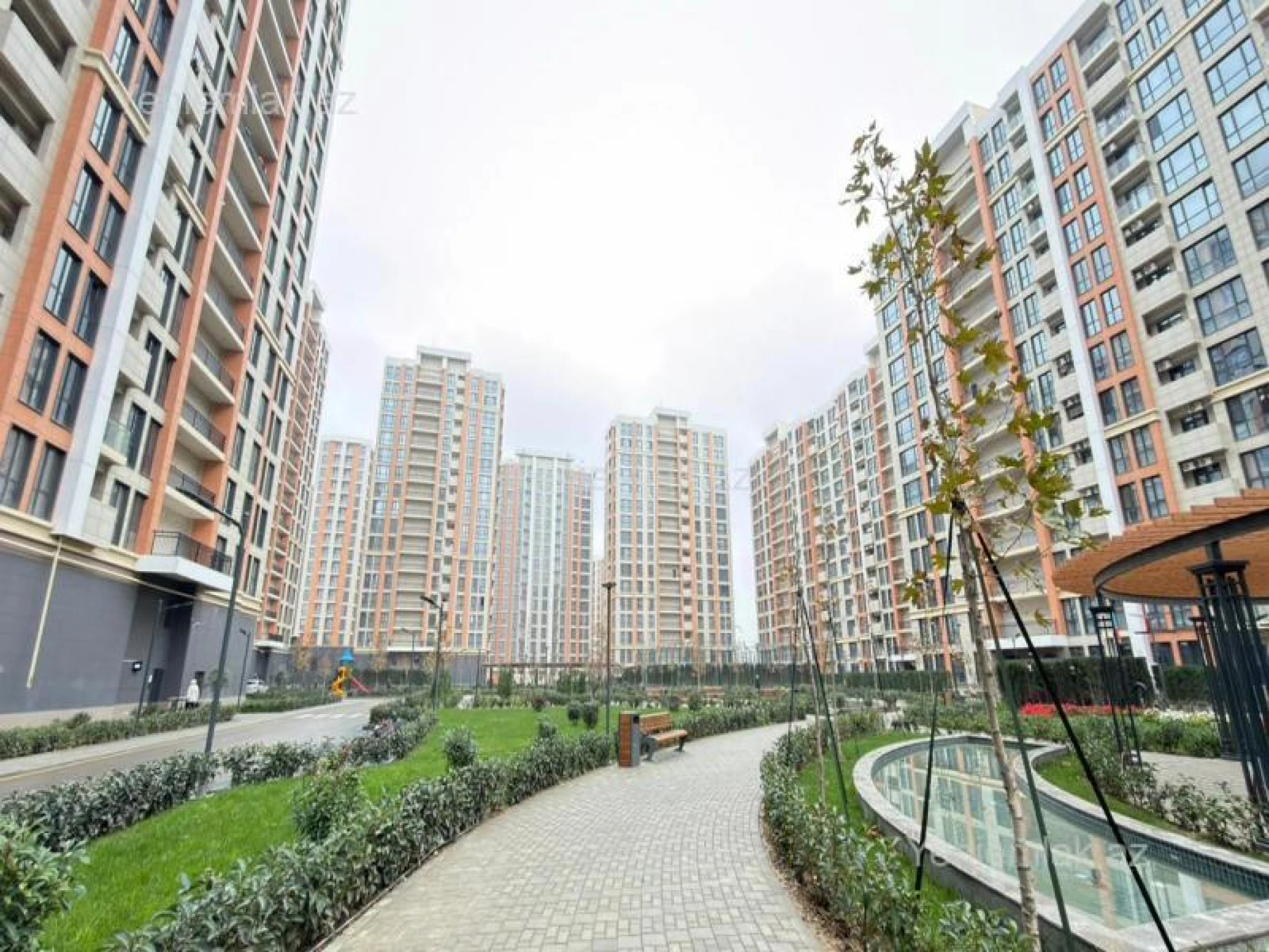 Satılır 4 otaqlı yeni tikili 104 m²