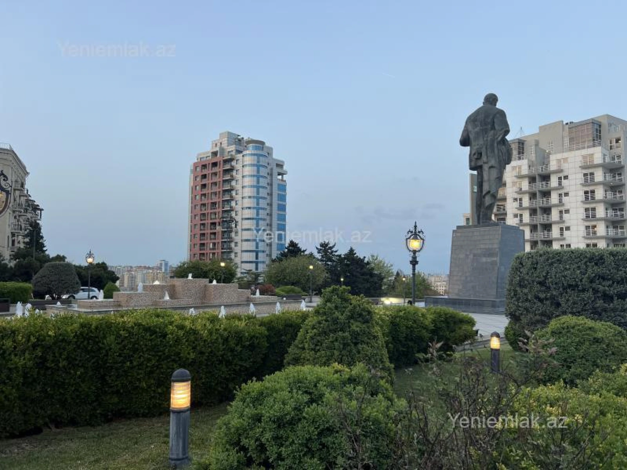 Satılır 3 otaqlı köhnə tikili 95 m²