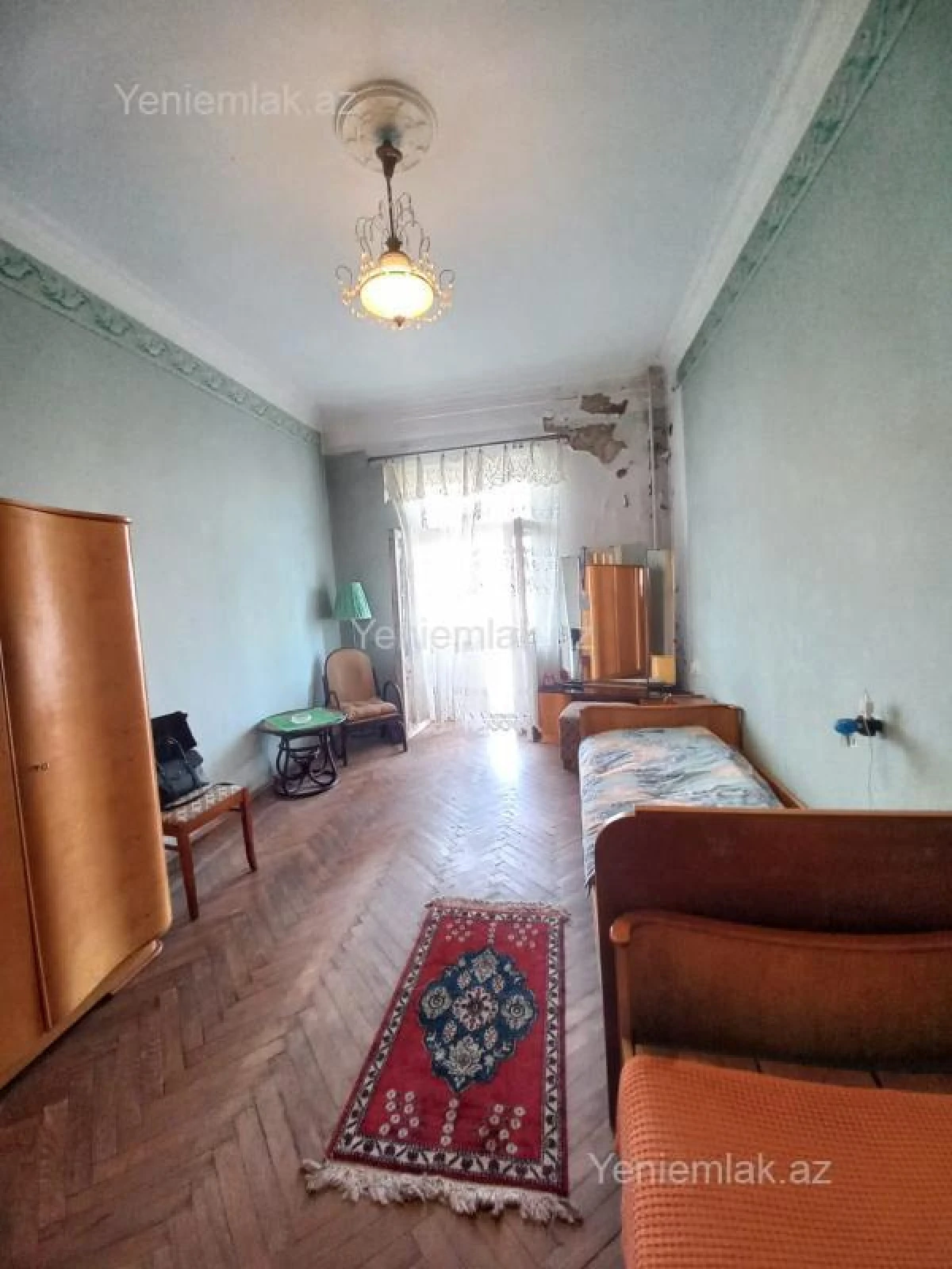 Satılır 3 otaqlı köhnə tikili 95 m²
