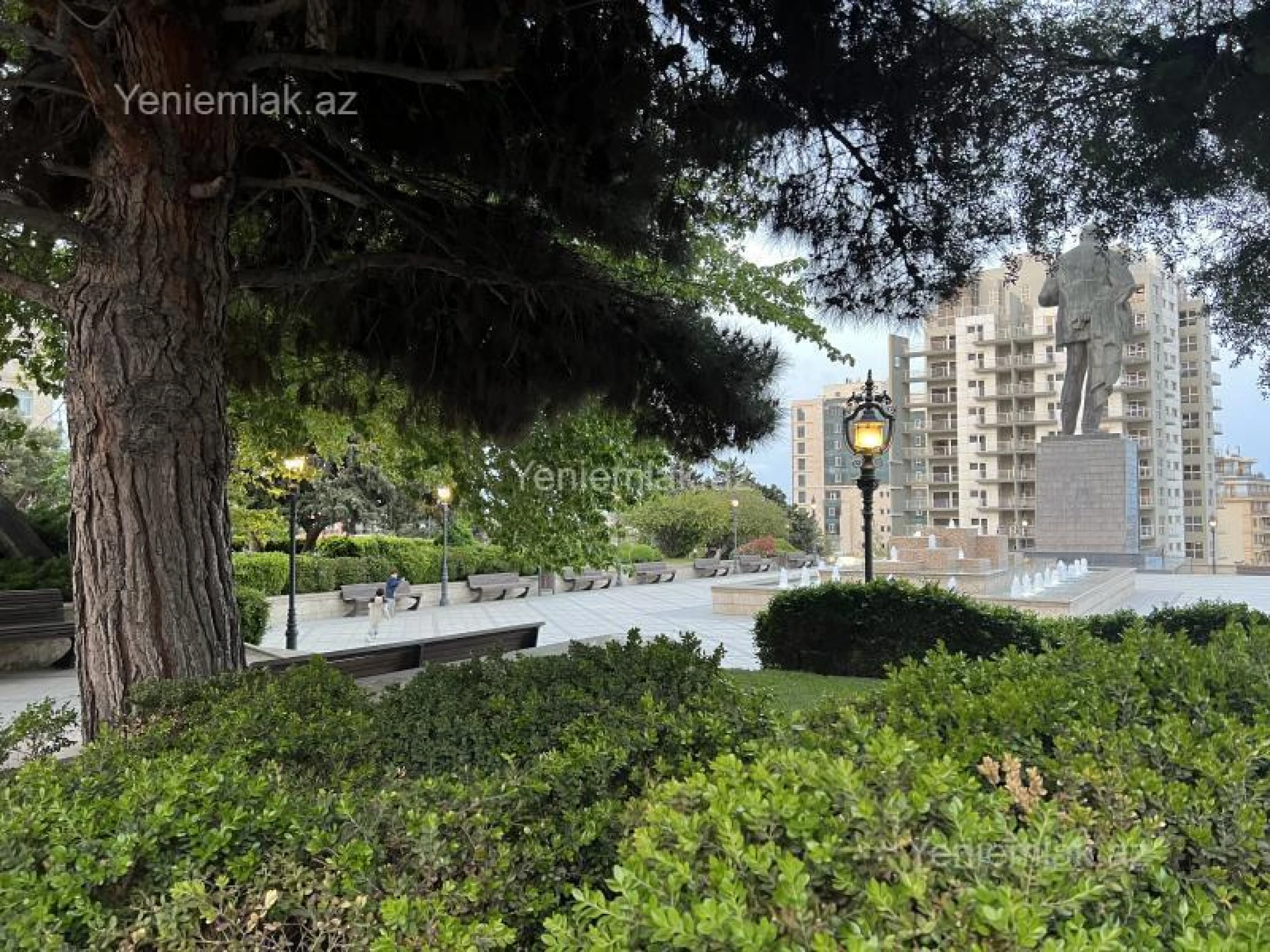 Satılır 3 otaqlı köhnə tikili 95 m²