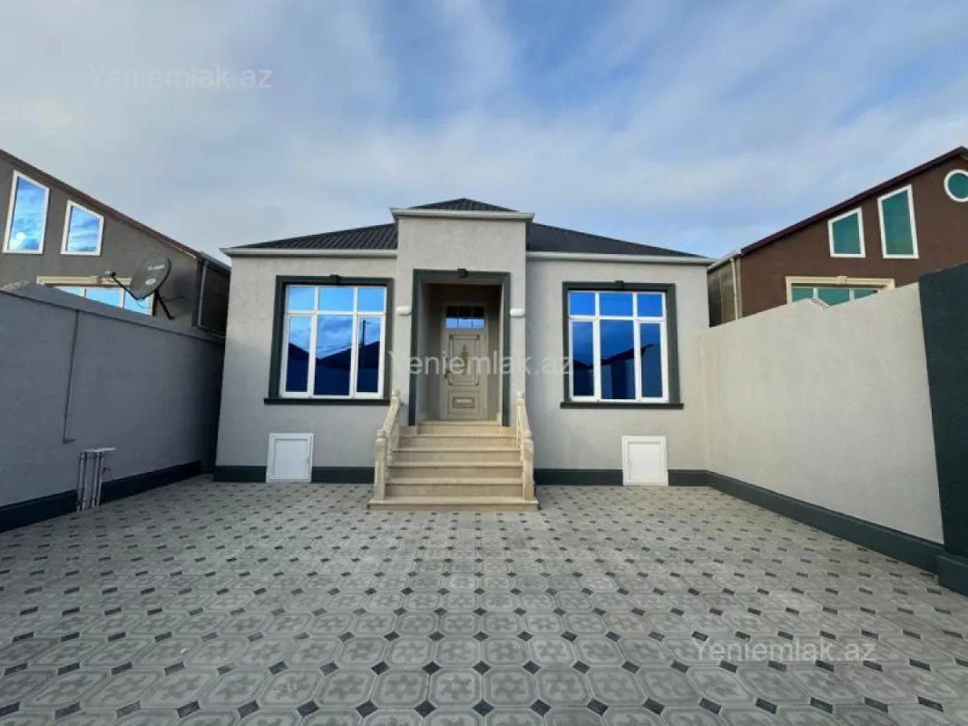 Satılır 4 otaqlı həyət evi 120 m²