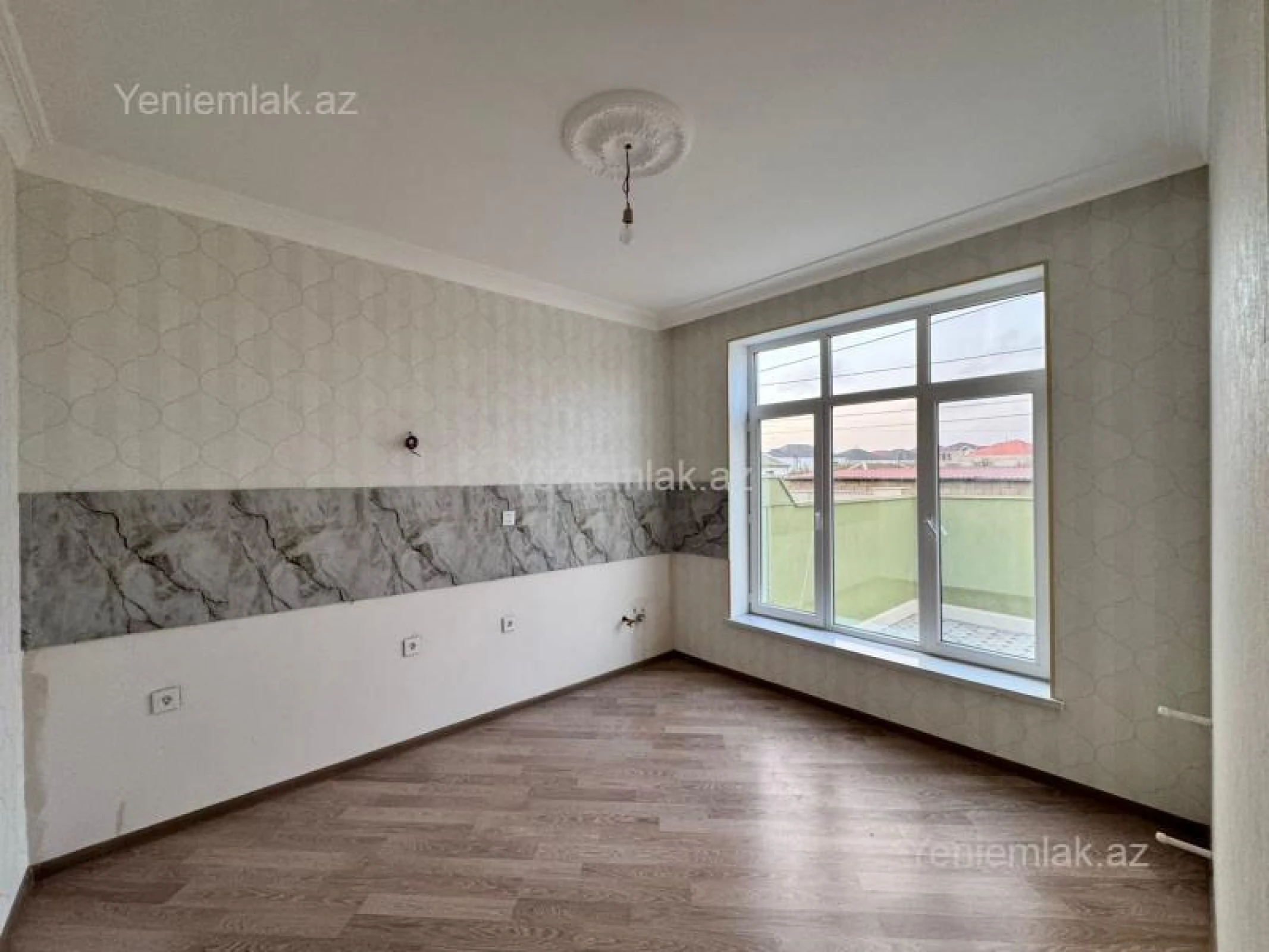 Satılır 4 otaqlı həyət evi 120 m²