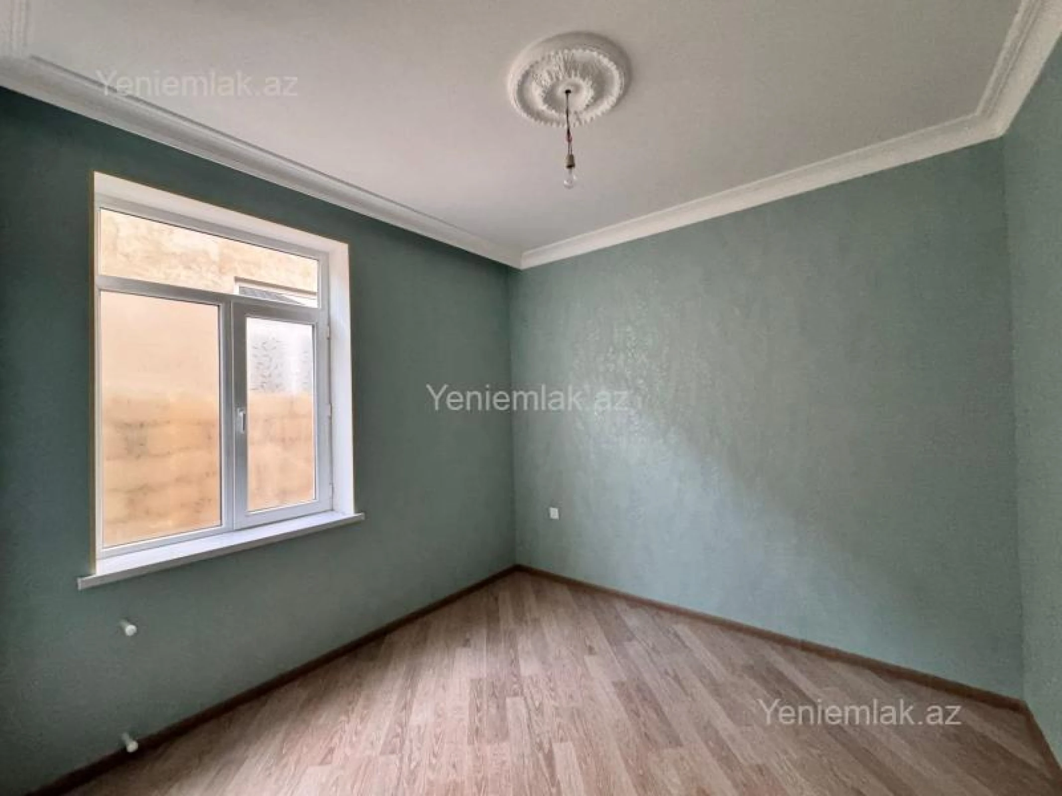 Satılır 4 otaqlı həyət evi 120 m²