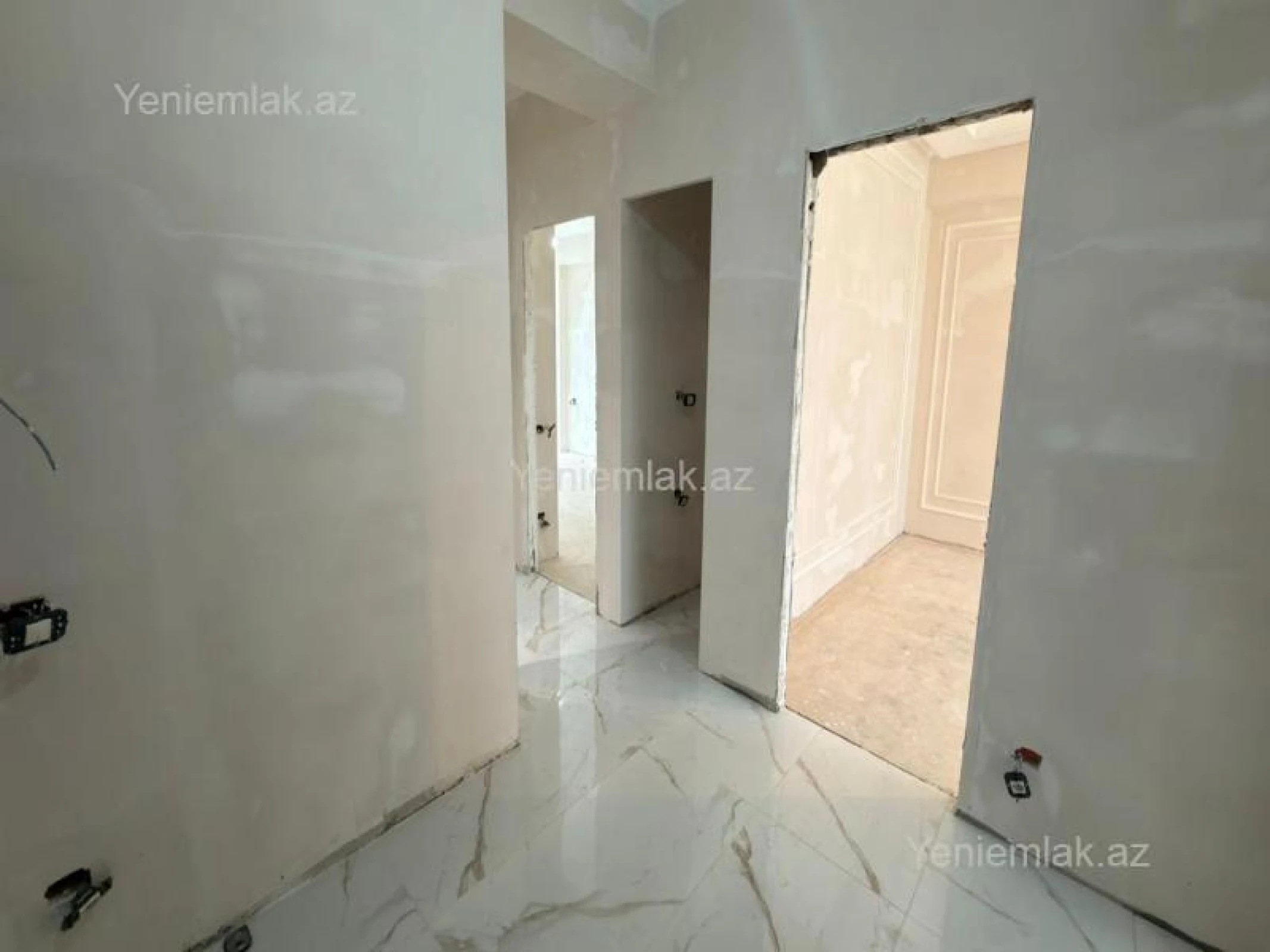 Satılır 3 otaqlı yeni tikili 96 m²