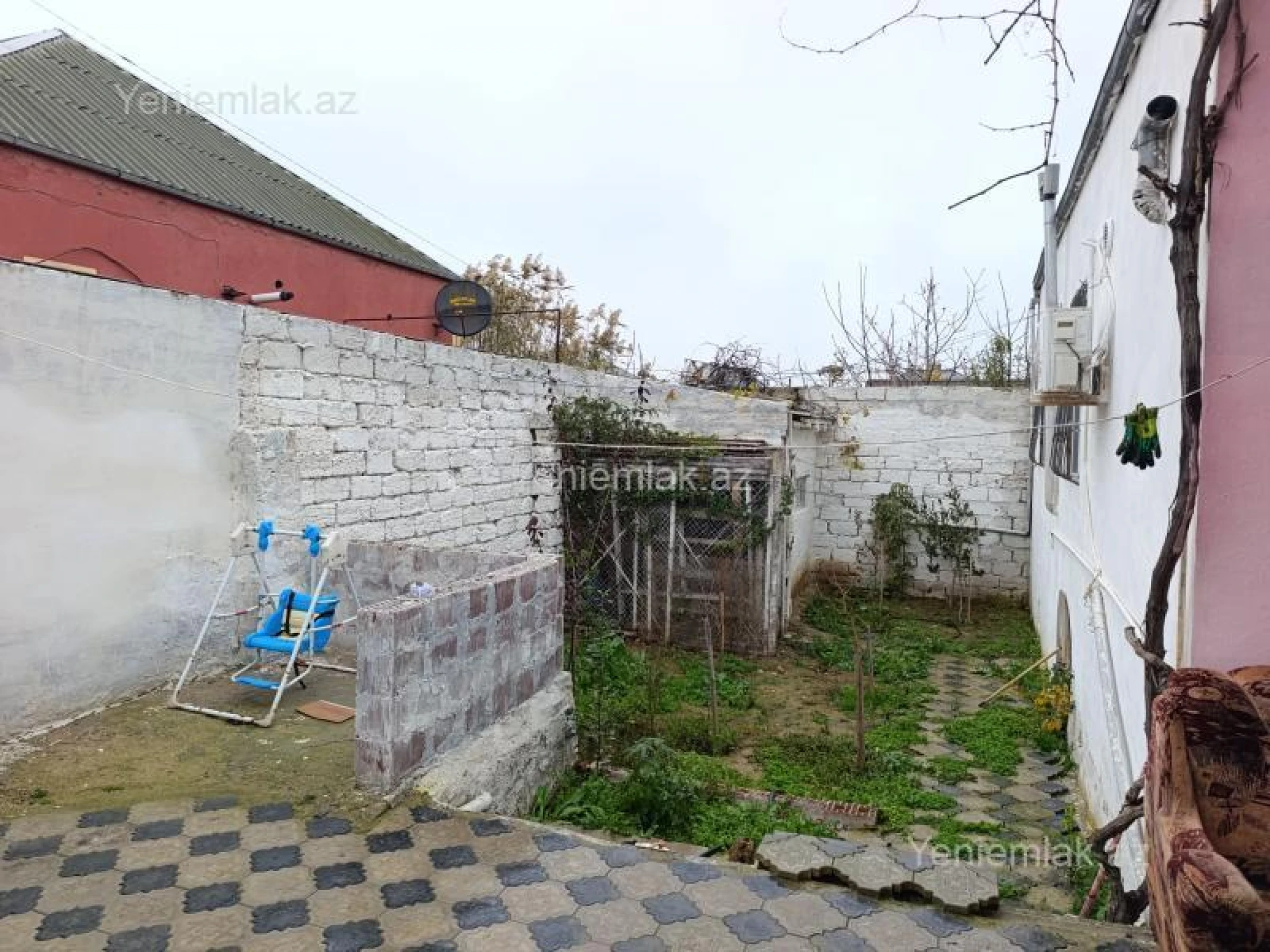 Satılır 4 otaqlı həyət evi 100 m²