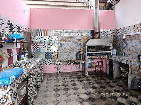 Satılır 4 otaqlı həyət evi 100 m²