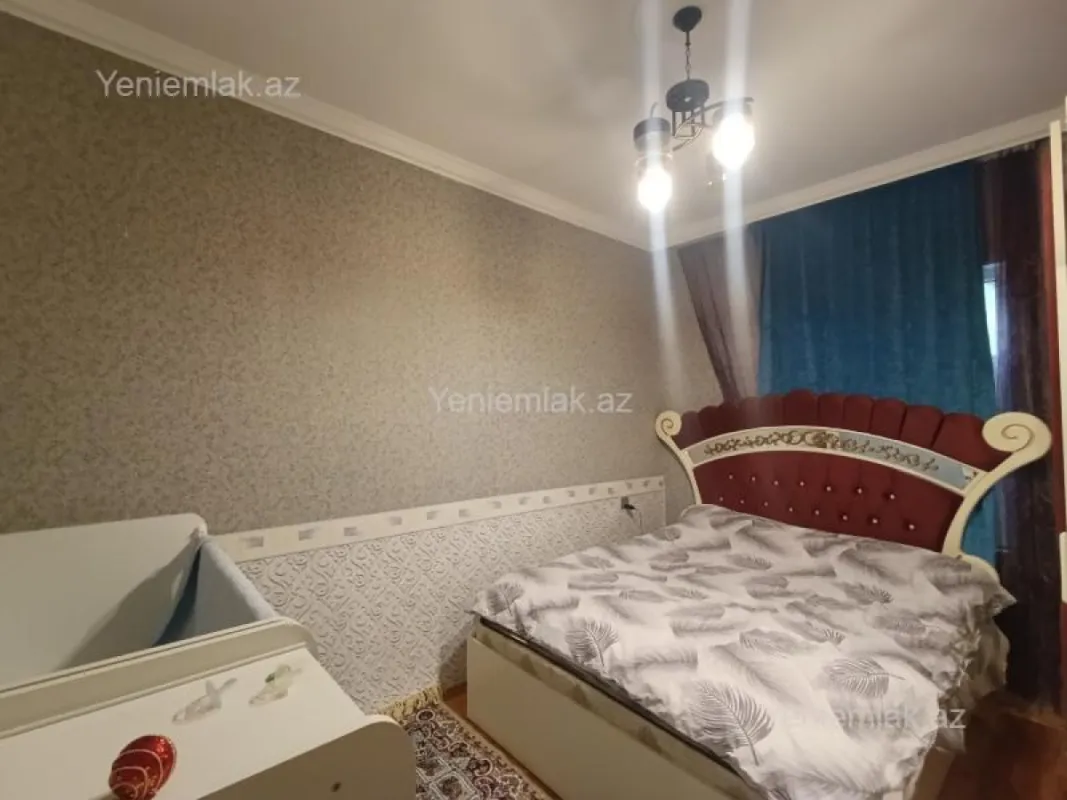 Satılır 4 otaqlı həyət evi 100 m²