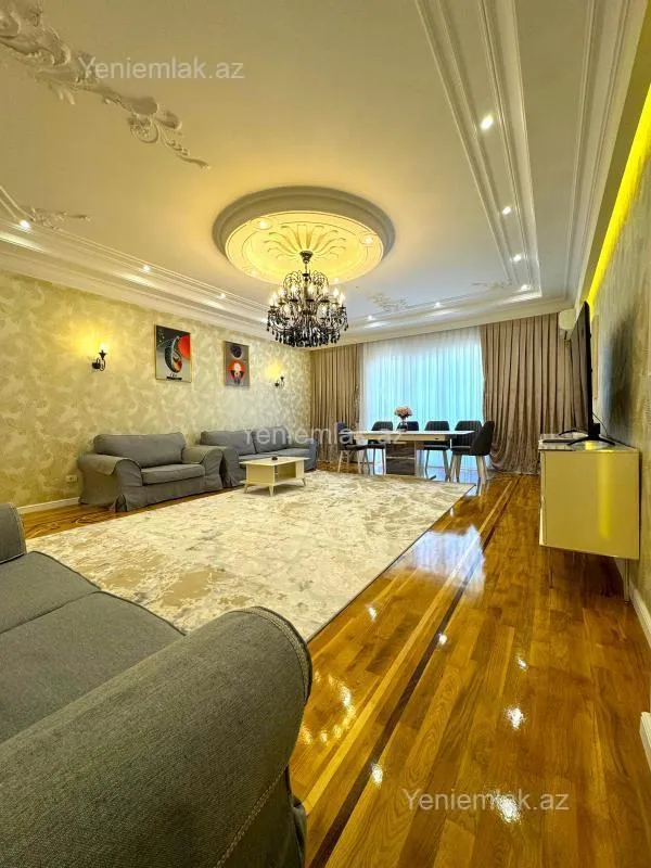 Satılır 4 otaqlı yeni tikili 230 m²
