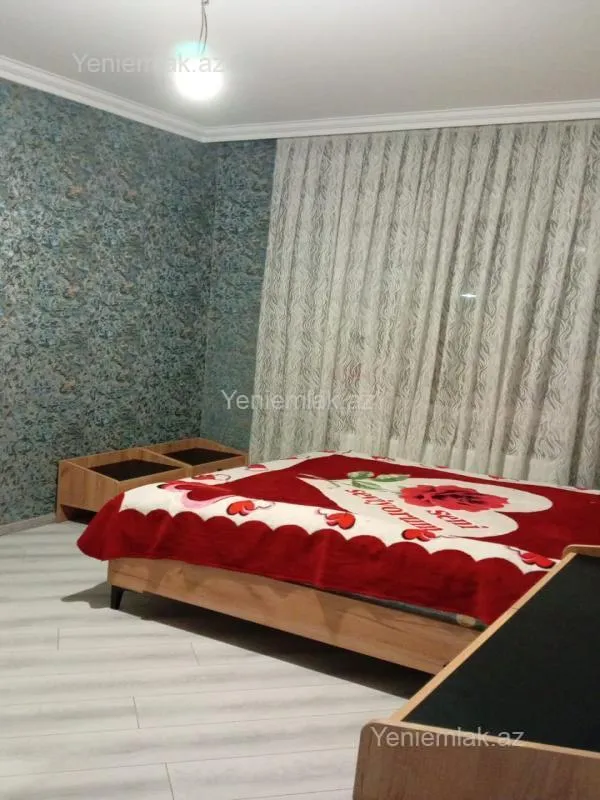 Satılır 3 otaqlı həyət evi 100 m²