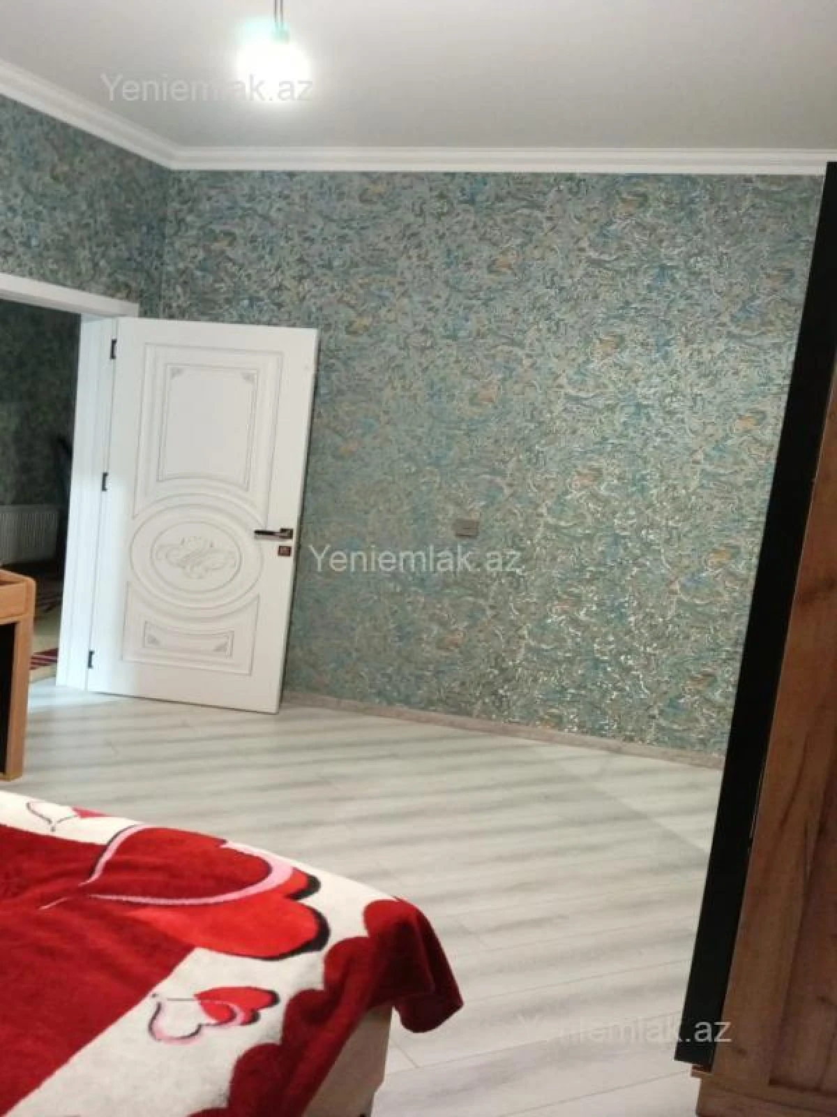 Satılır 3 otaqlı həyət evi 100 m²