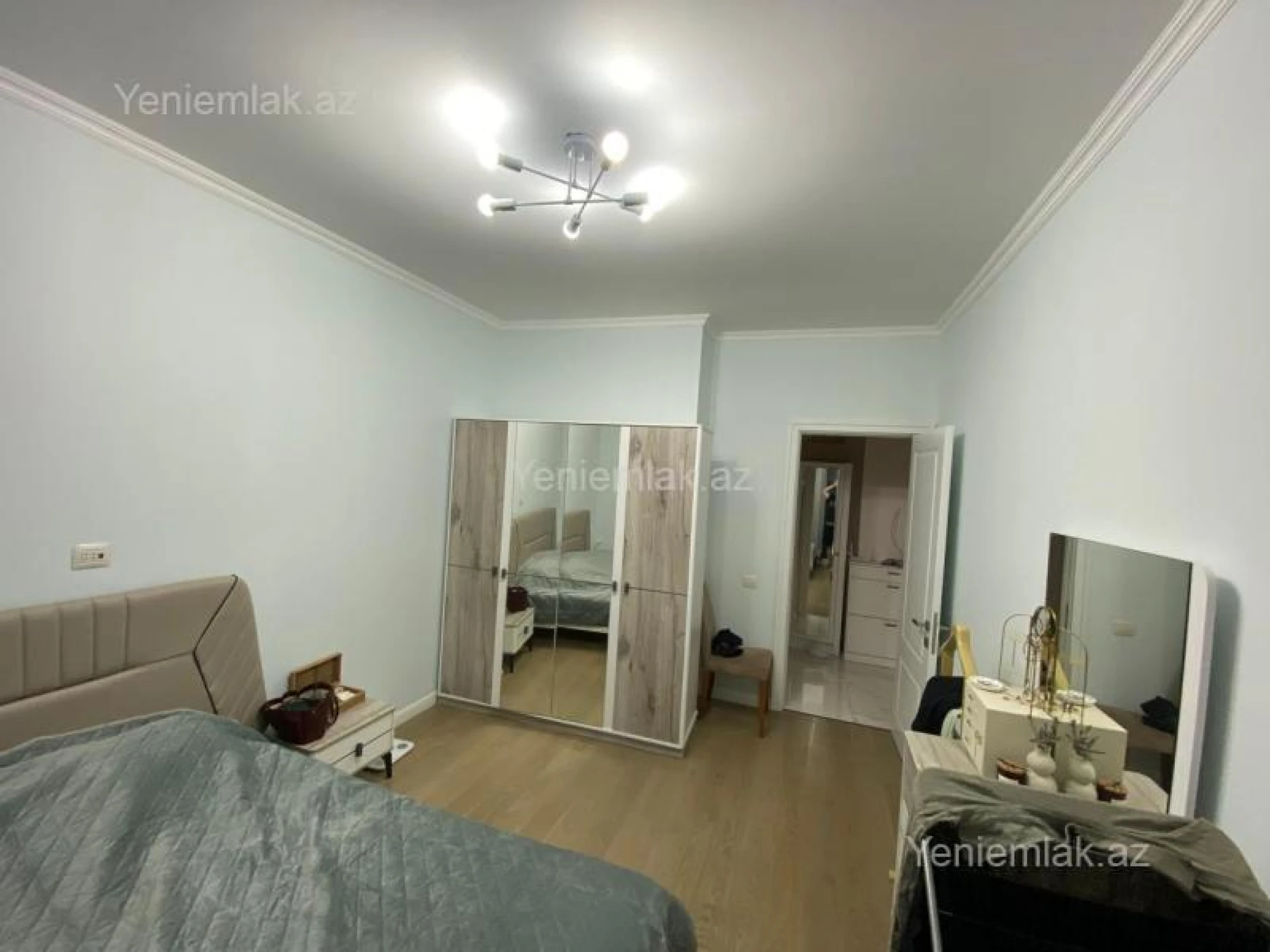 Satılır 3 otaqlı yeni tikili 71 m²