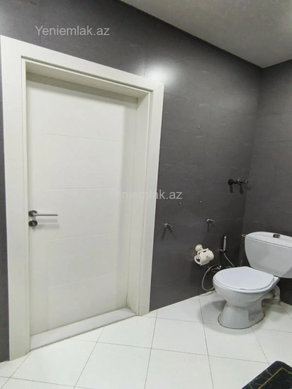 Satılır 3 otaqlı yeni tikili 70 m²