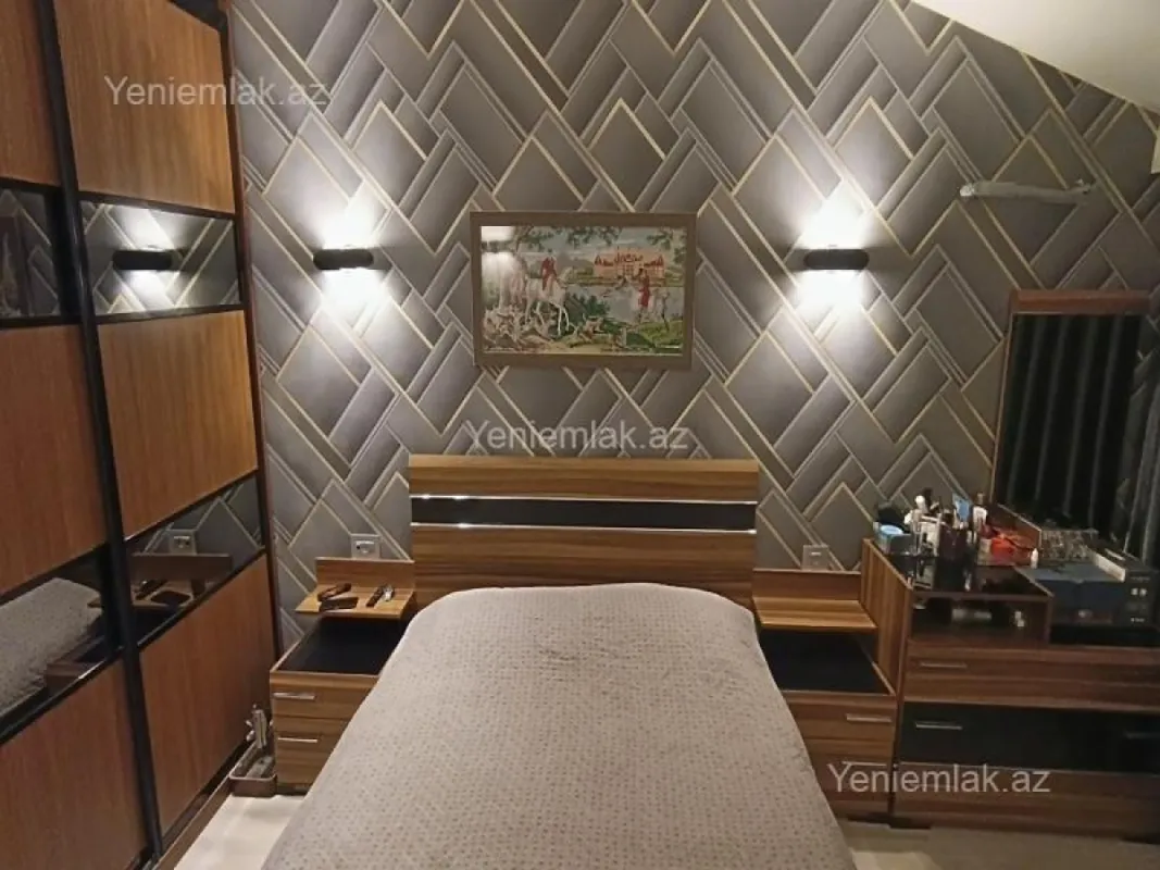 Satılır 3 otaqlı yeni tikili 70 m²