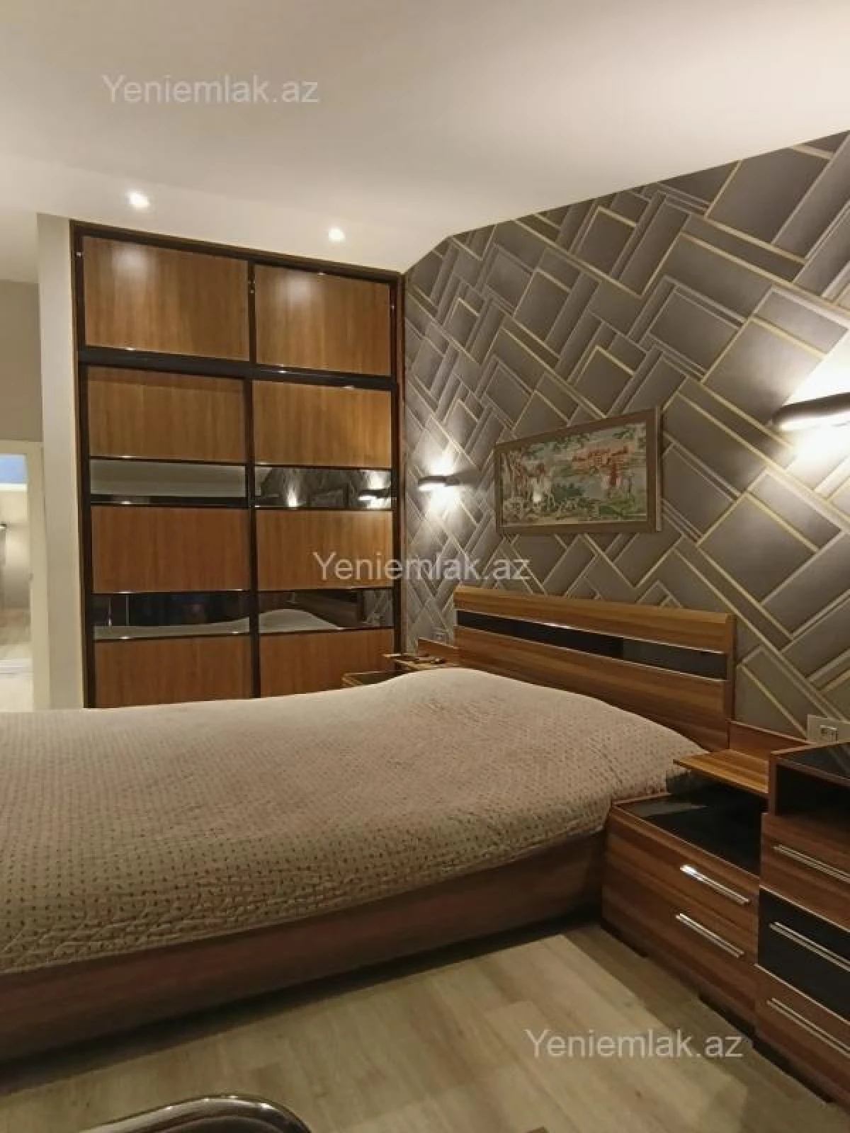 Satılır 3 otaqlı yeni tikili 70 m²