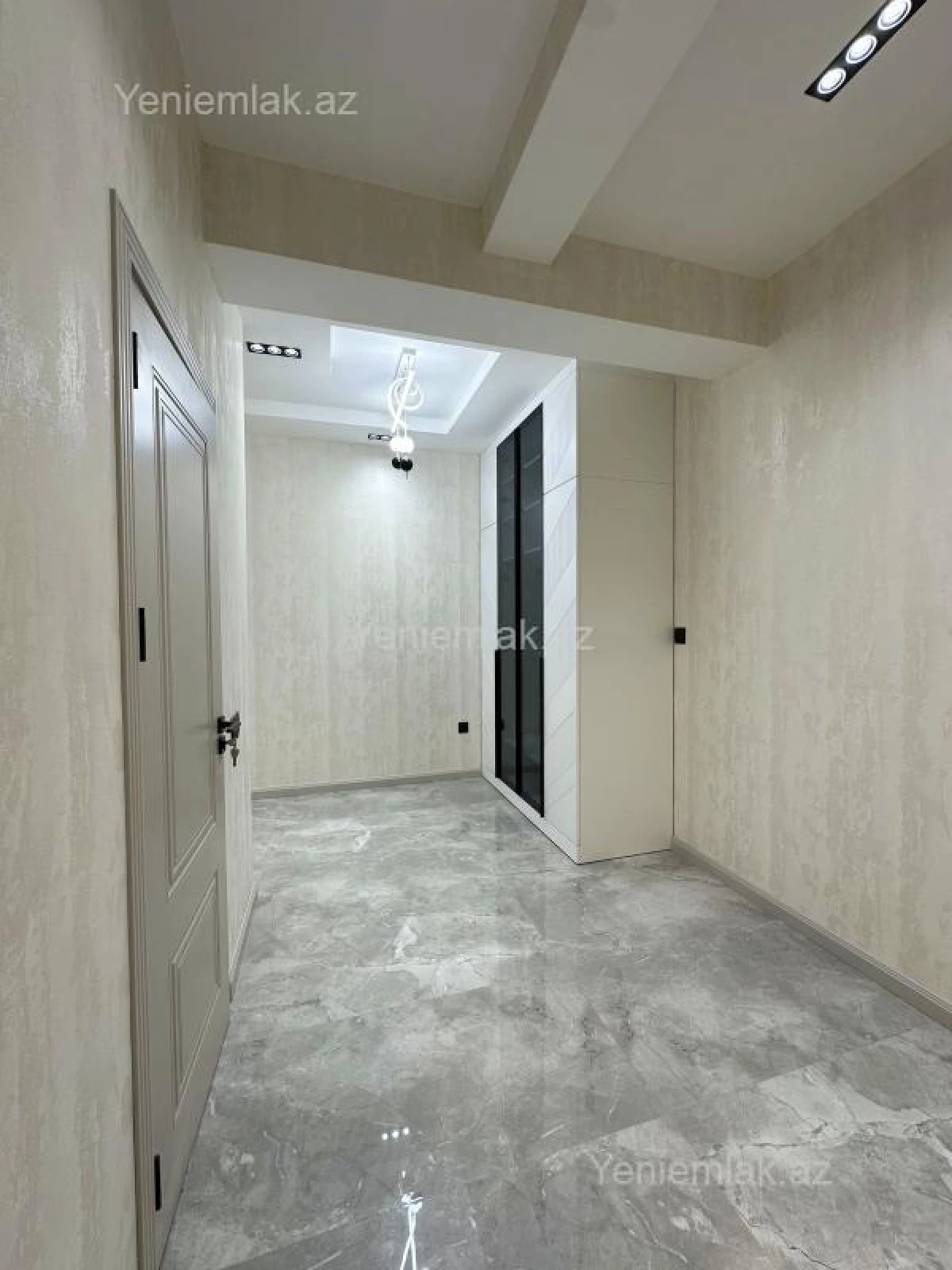 Satılır 2 otaqlı yeni tikili 80 m²