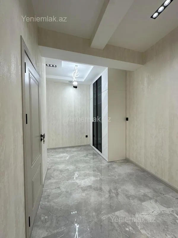 Satılır 2 otaqlı yeni tikili 80 m²