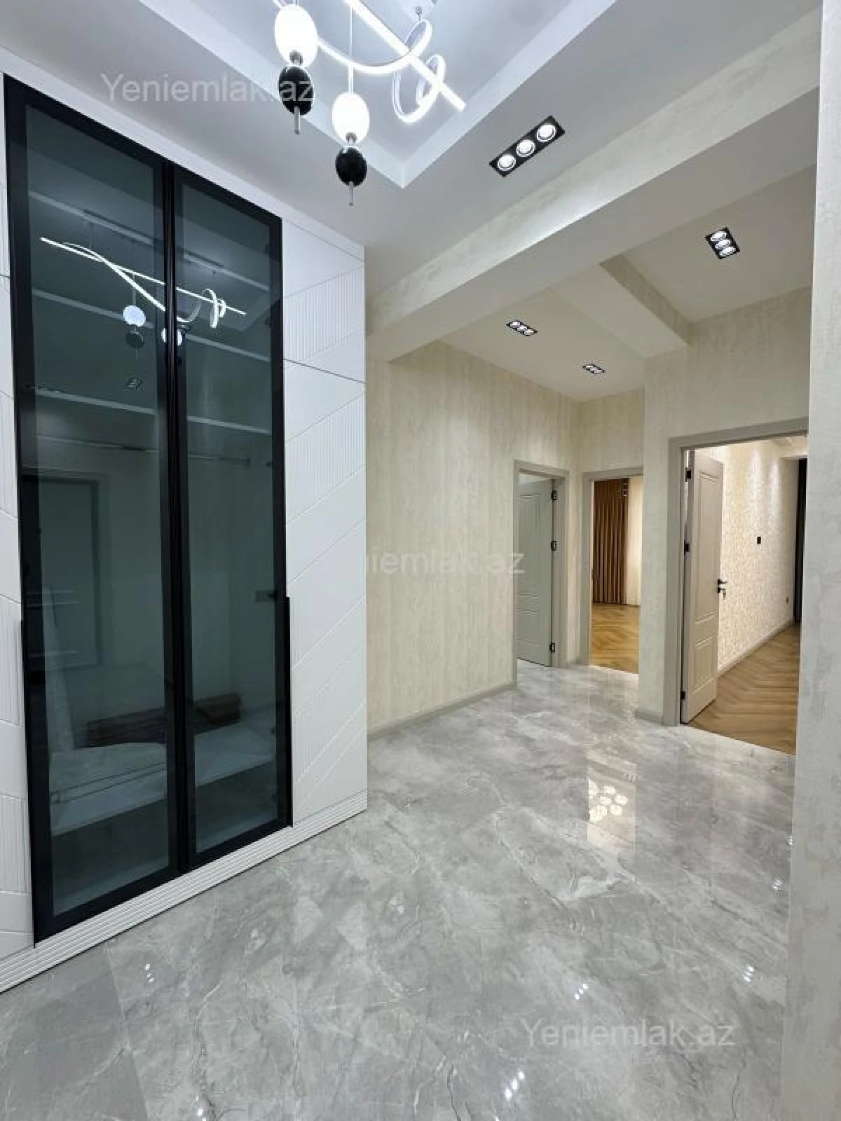 Satılır 2 otaqlı yeni tikili 80 m²