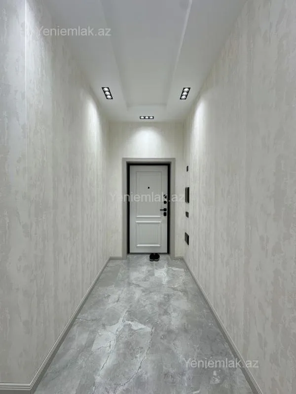 Satılır 2 otaqlı yeni tikili 80 m²