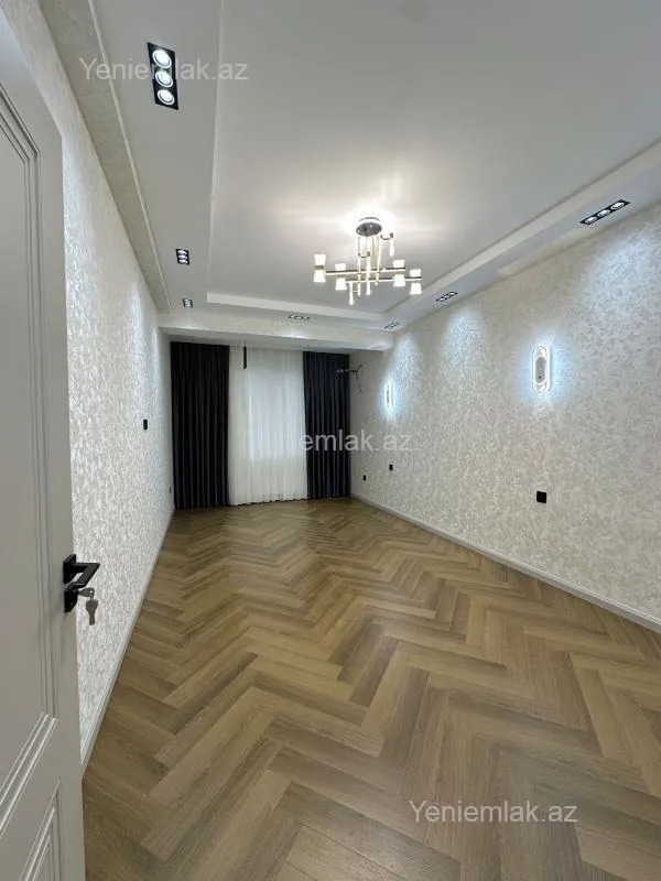 Satılır 2 otaqlı yeni tikili 80 m²