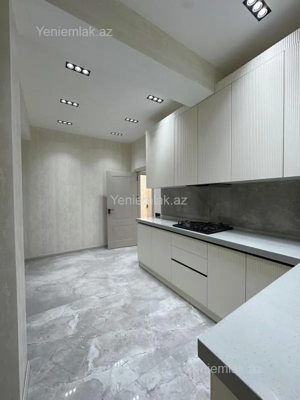 Satılır 2 otaqlı yeni tikili 80 m²