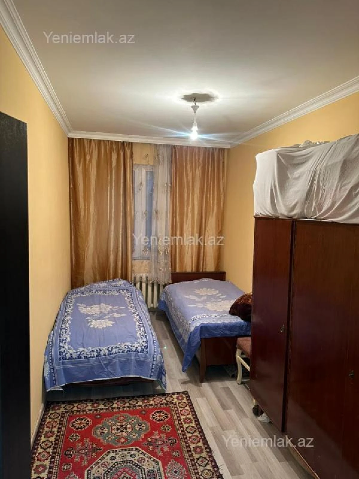 Satılır 3 otaqlı köhnə tikili 75 m²