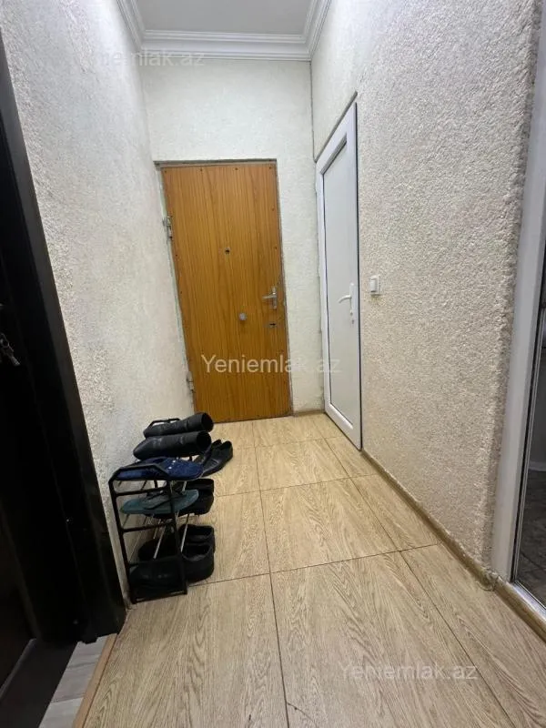 Satılır 3 otaqlı köhnə tikili 75 m²