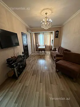 Satılır 3 otaqlı köhnə tikili 75 m²
