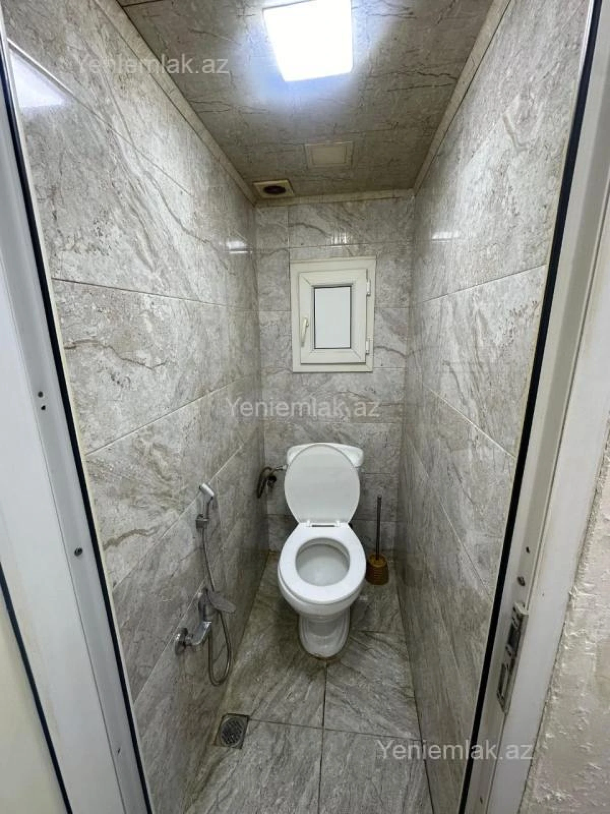 Satılır 3 otaqlı köhnə tikili 75 m²
