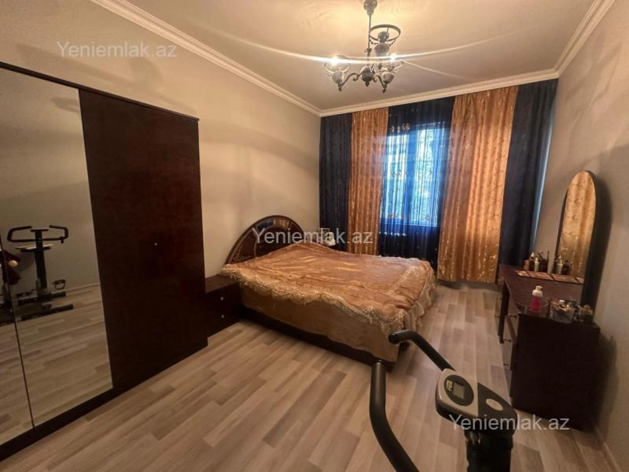 Satılır 3 otaqlı köhnə tikili 75 m²