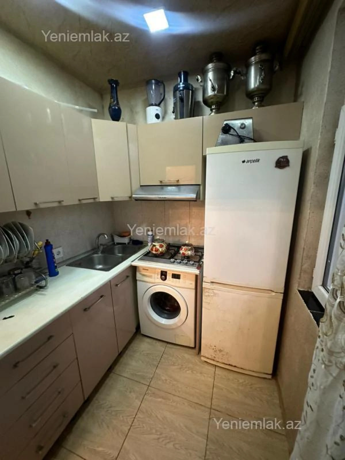 Satılır 3 otaqlı köhnə tikili 75 m²