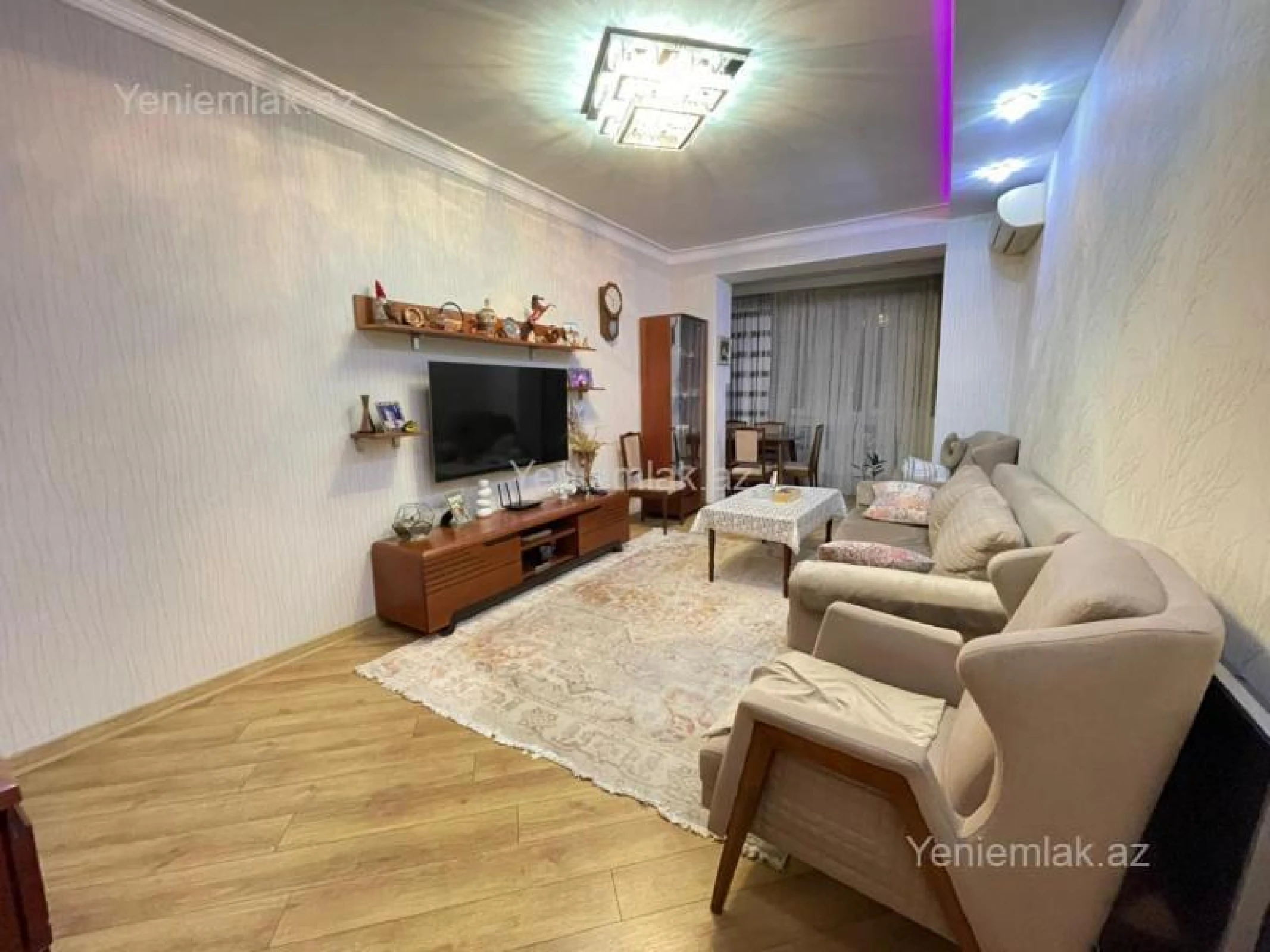 Satılır 2 otaqlı köhnə tikili 64 m²