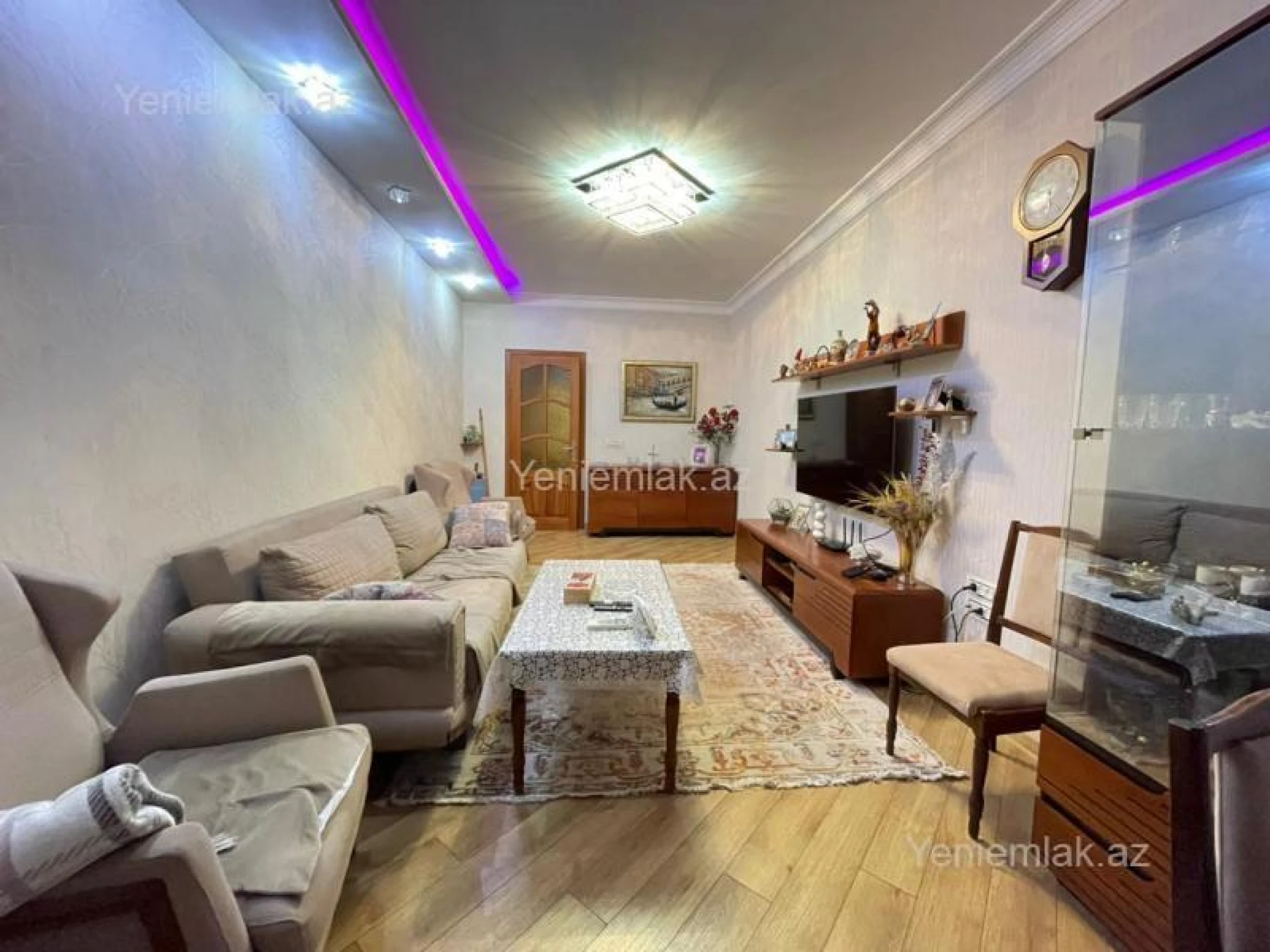 Satılır 2 otaqlı köhnə tikili 64 m²