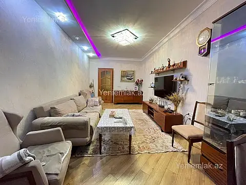 Satılır 2 otaqlı köhnə tikili 64 m²