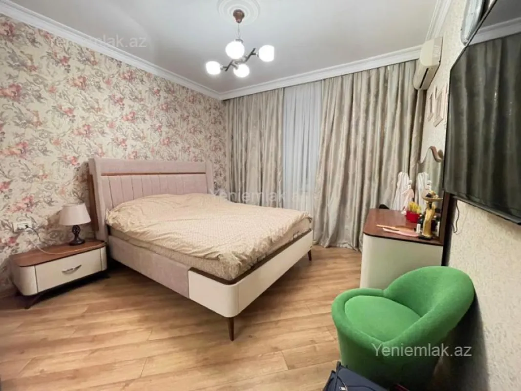 Satılır 2 otaqlı köhnə tikili 64 m²
