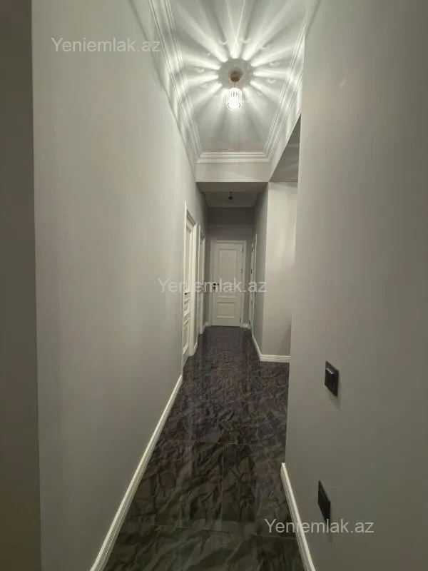 Satılır 3 otaqlı yeni tikili 100 m²