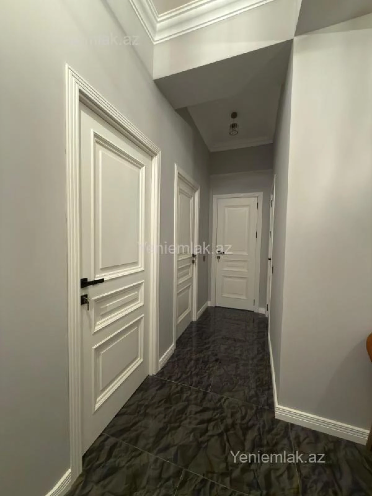 Satılır 3 otaqlı yeni tikili 100 m²