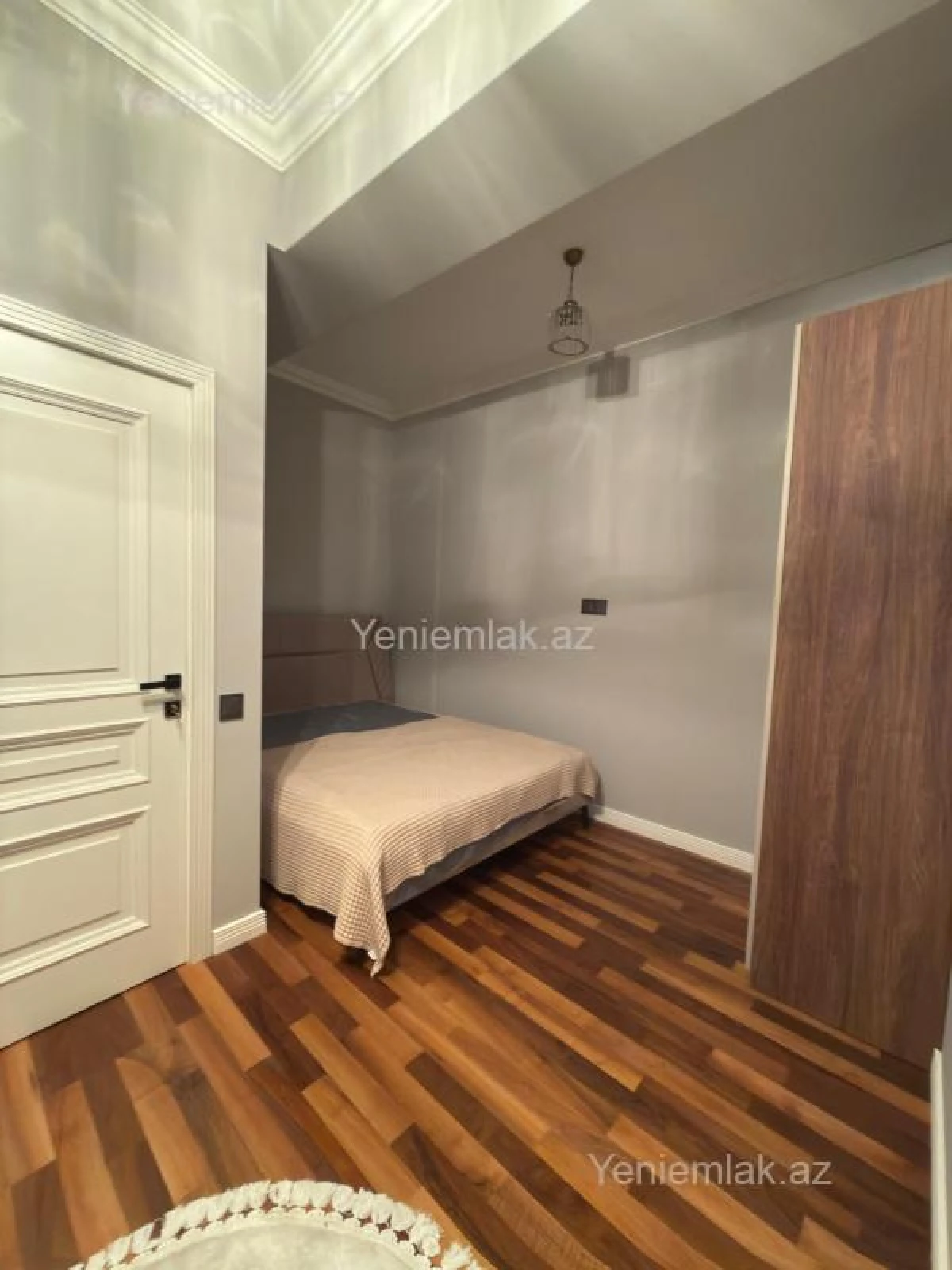 Satılır 3 otaqlı yeni tikili 100 m²