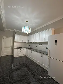 Satılır 3 otaqlı yeni tikili 100 m²