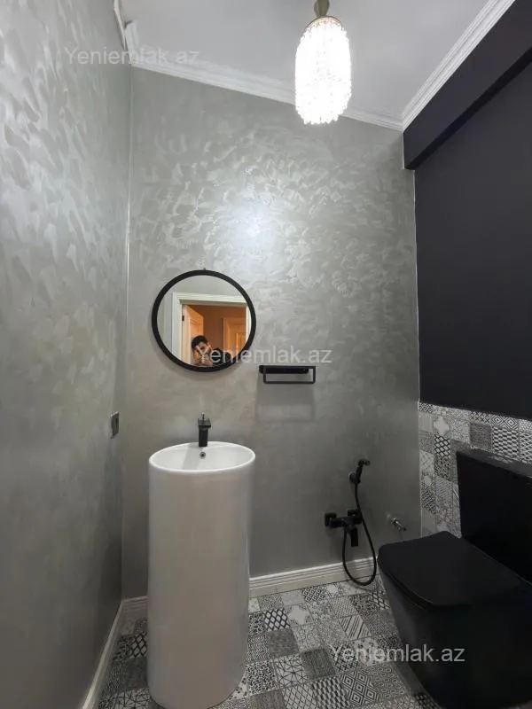 Satılır 3 otaqlı yeni tikili 100 m²