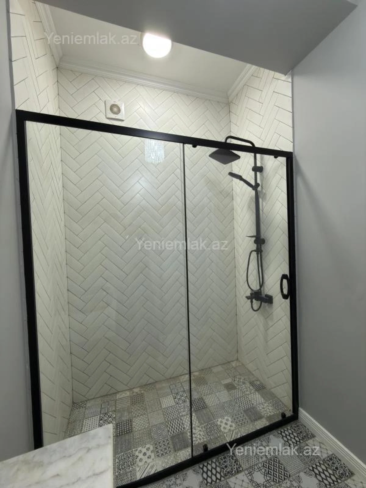 Satılır 3 otaqlı yeni tikili 100 m²