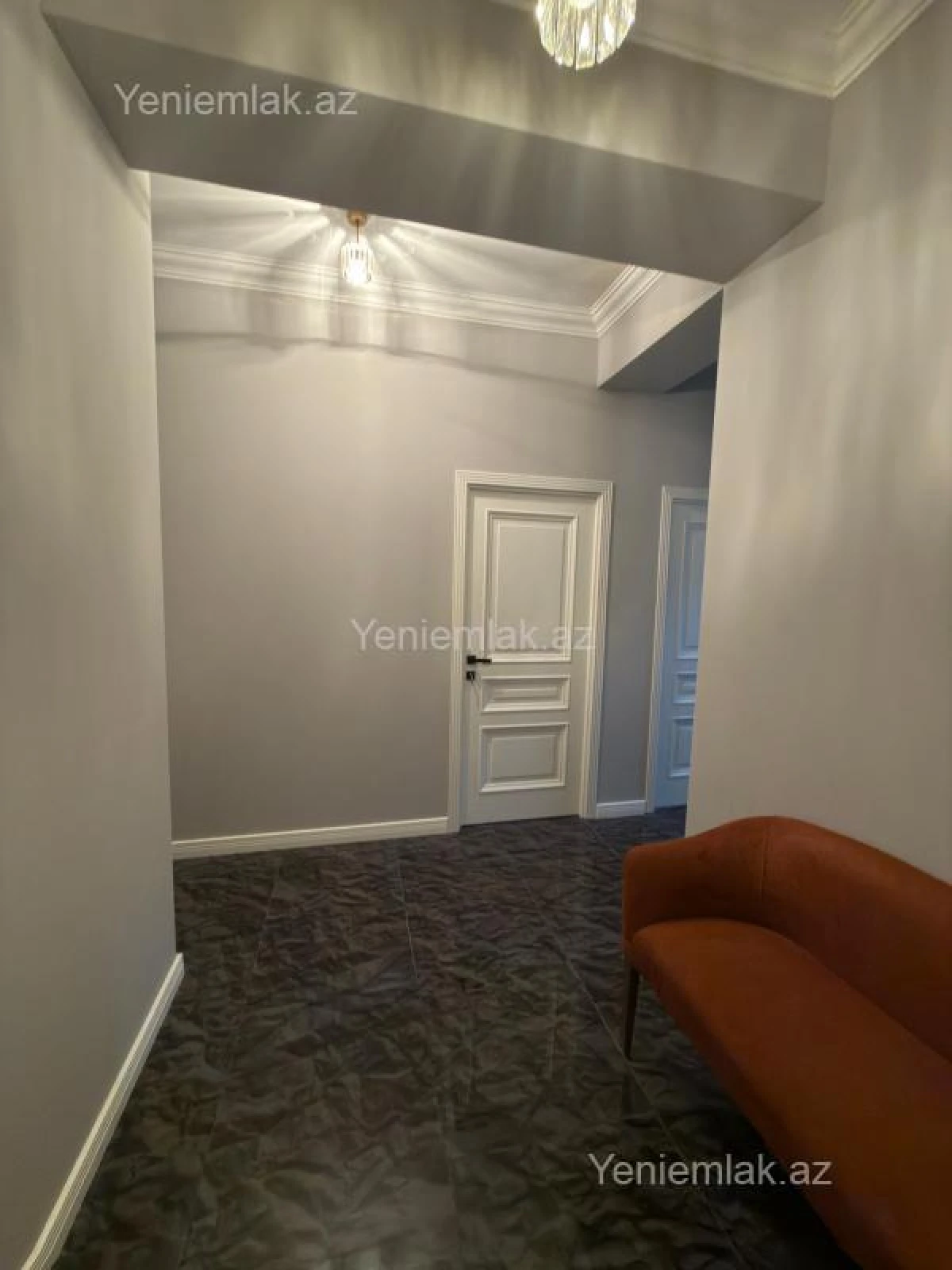 Satılır 3 otaqlı yeni tikili 100 m²