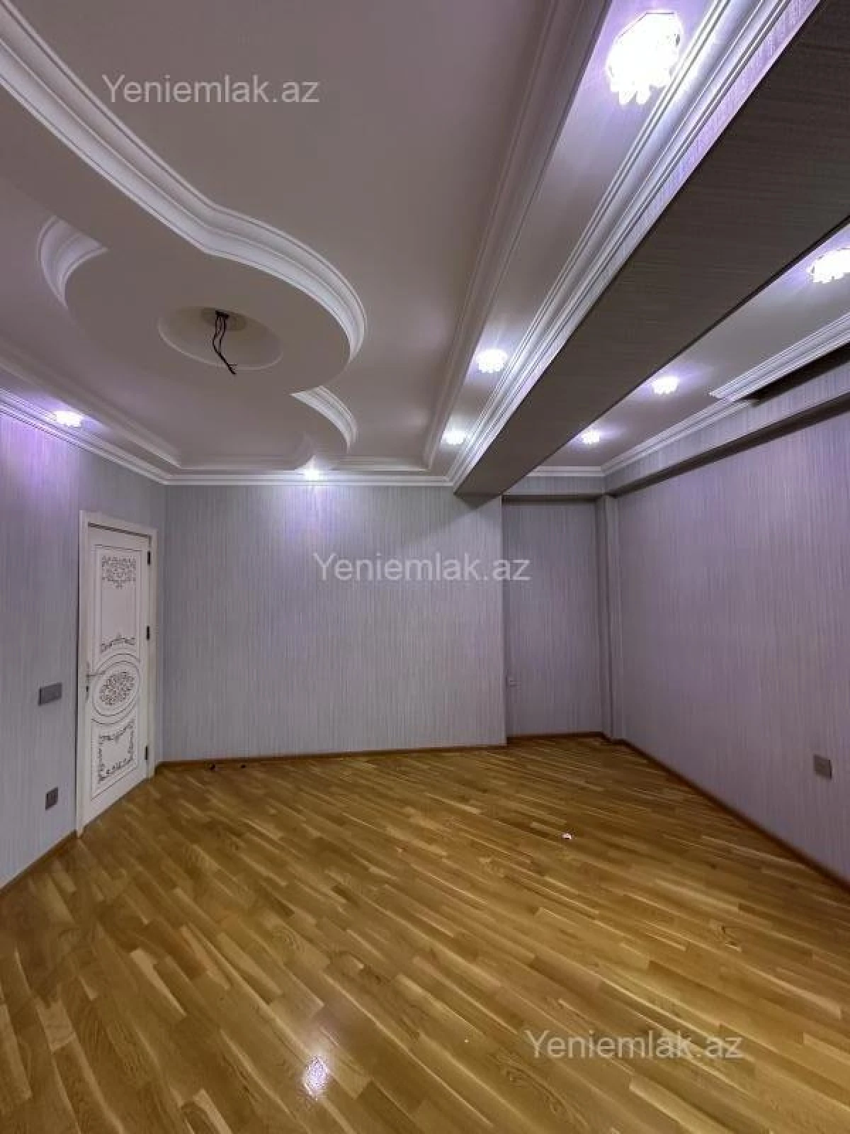 Satılır 3 otaqlı yeni tikili 110 m²