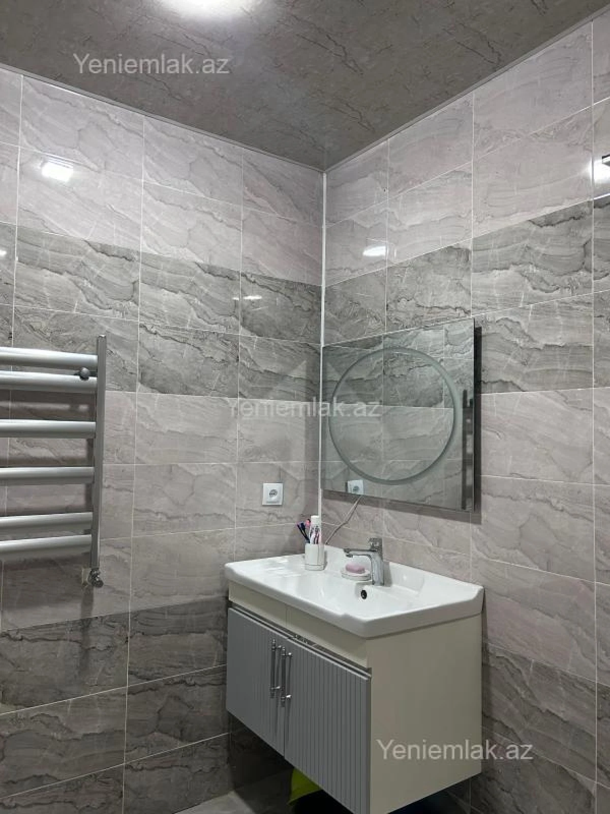 Satılır 4 otaqlı həyət evi 130 m²