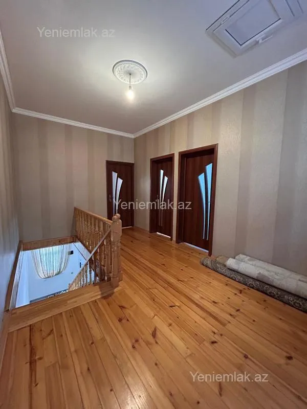 Satılır 4 otaqlı həyət evi 130 m²