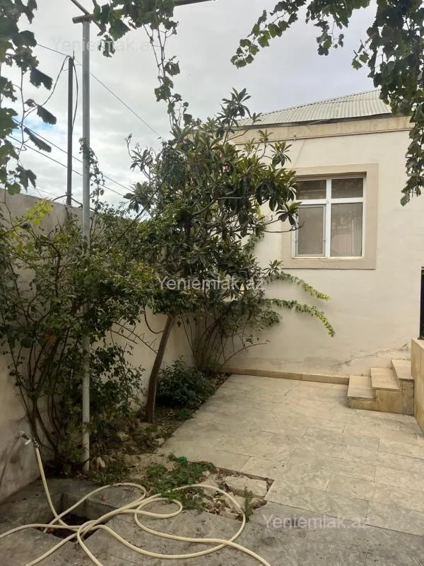 Satılır 4 otaqlı həyət evi 110 m²