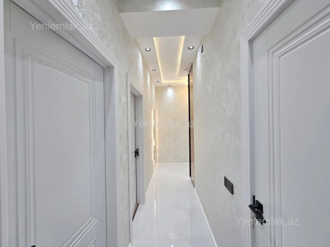 Satılır 3 otaqlı yeni tikili 79 m²